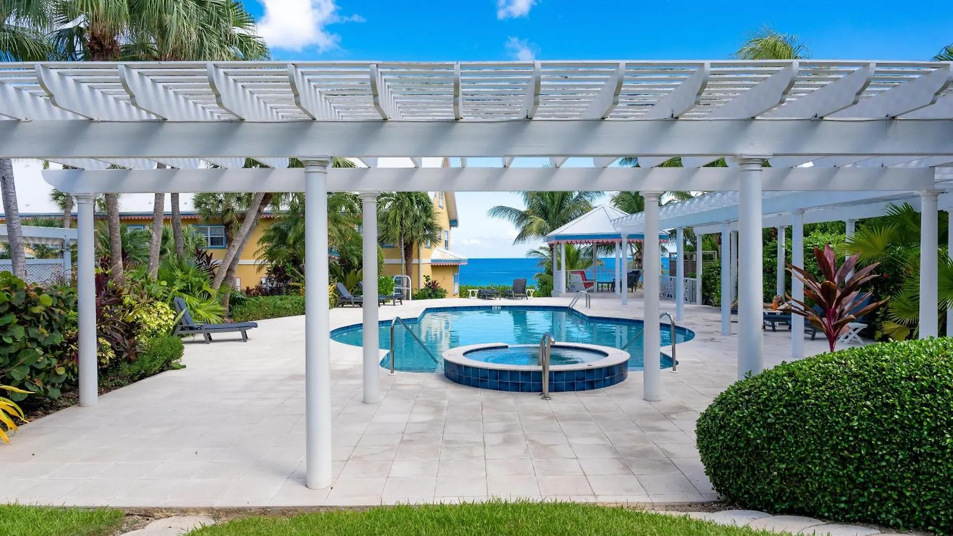 Vakantiehuis Coconut Bay Villas #113 George Town